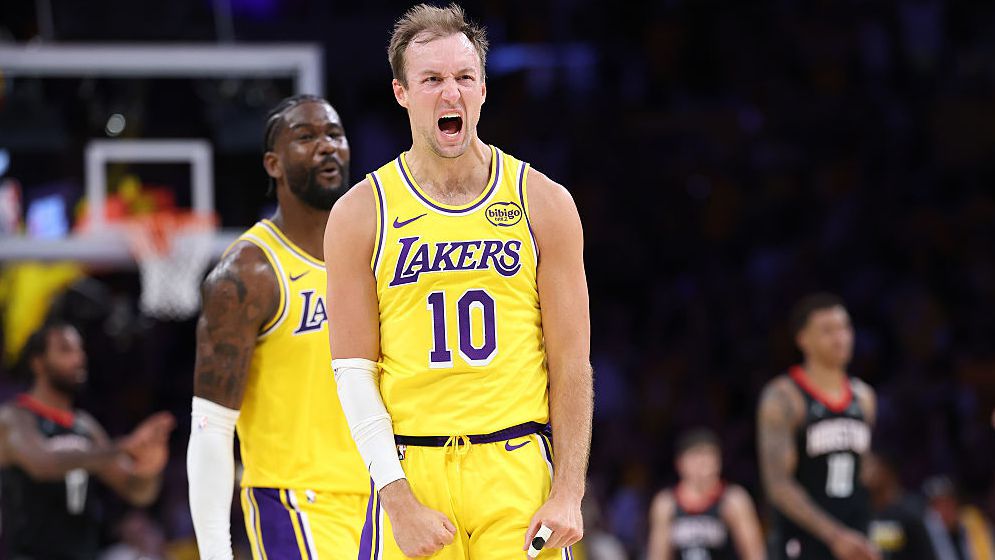 Играч на Лейкърс оглави НБА по успеваемост от тройката