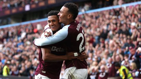 Астън Вила за малко не изпусна решен мач срещу Съндърланд, но измъкна победата в добавеното време