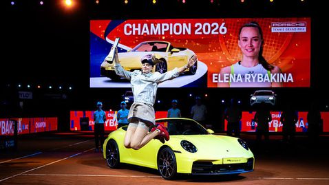 Рибакина надви Мухова на финала в Щутгарт