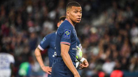  В ПСЖ са се пробвали да задържат Мбапе с неуместна оферта 