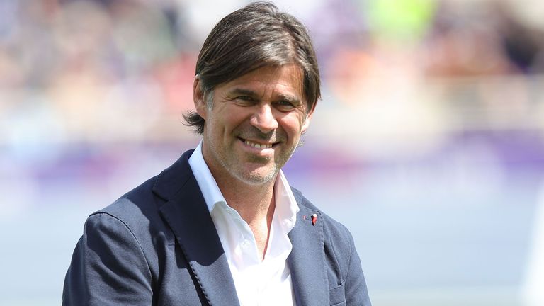 От Удинезе официално обявиха че са удължили договора на своя