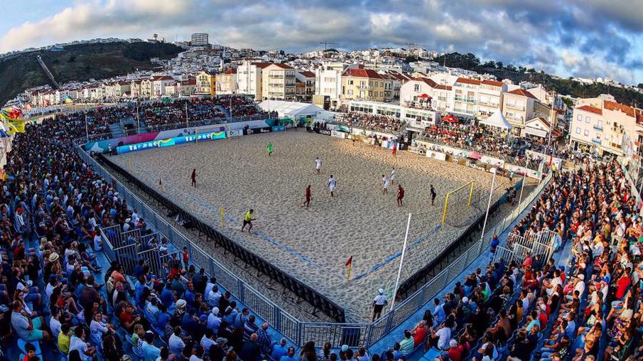 Двама български съдии ще ръководят срещи в Шампионската лига по плажен футбол
