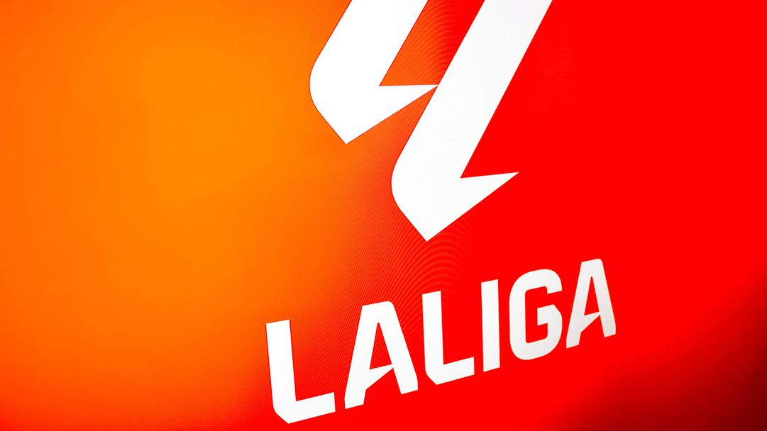 Ла Лига осъди заплахите и обидите към Севиля