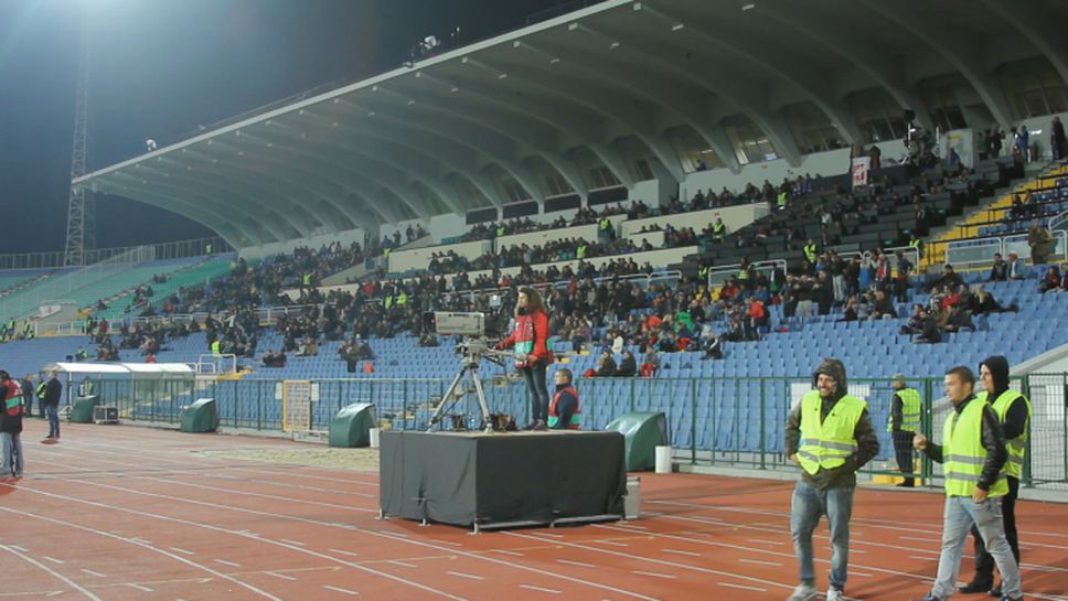 Крехка радост след гола на Александров срещу Азербайджан
