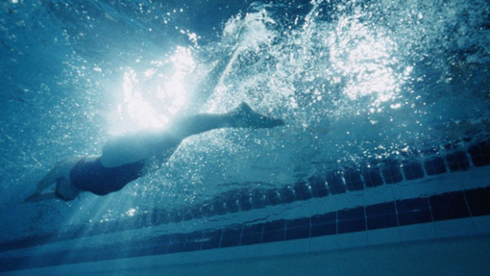 Първи рекорд на шампионата по плуване за юноши младша възраст в София