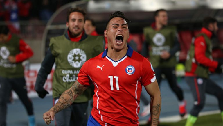 Чили е на финал! Десет перуанци не издържаха срещу домакина на Копа Америка (Видео)