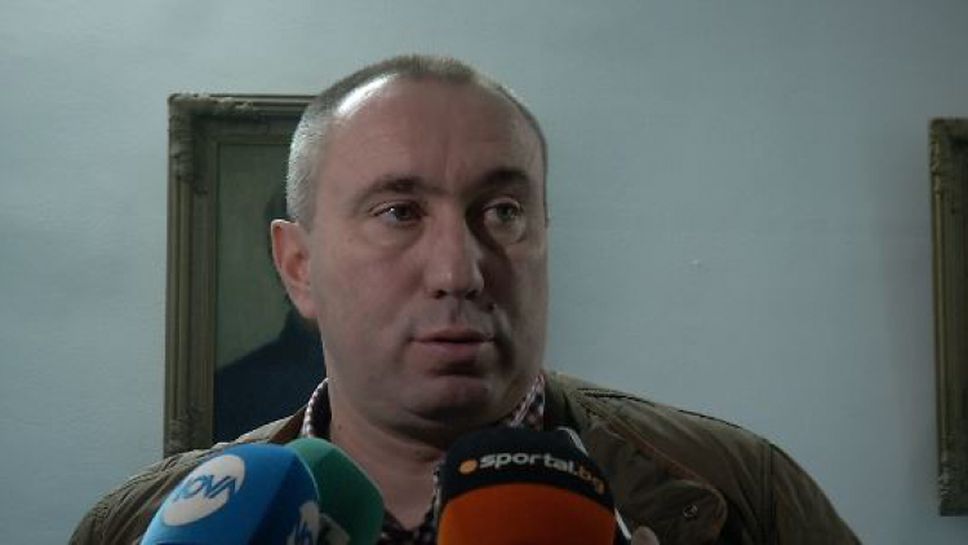 Станимир Стоилов: Няма да взимам българин в Астана