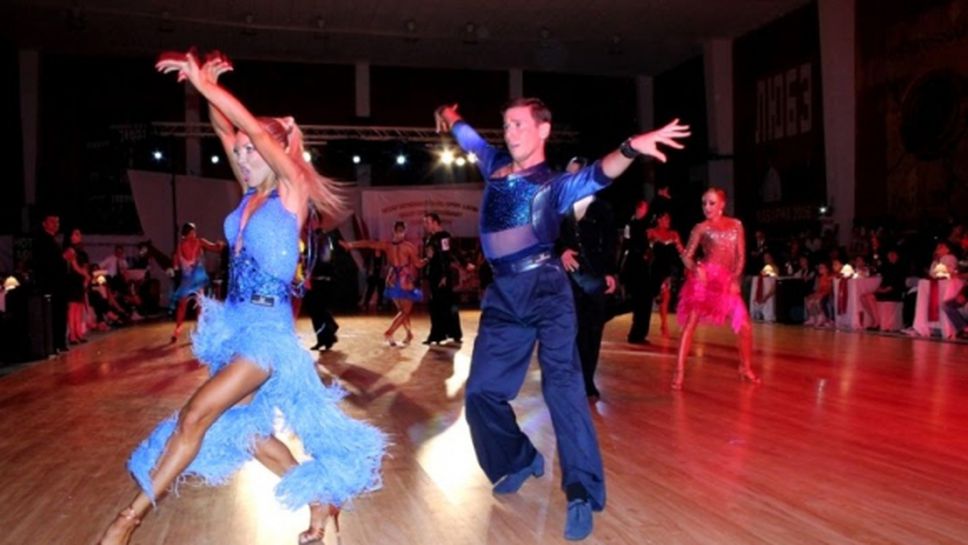 Бургас обра златото в латиноамериканските танци, а Пловдив в стандартните