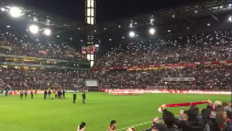 Хиляди звезди изгряха на Райненергищадион на мача Кьолн - Борусия Дормунд