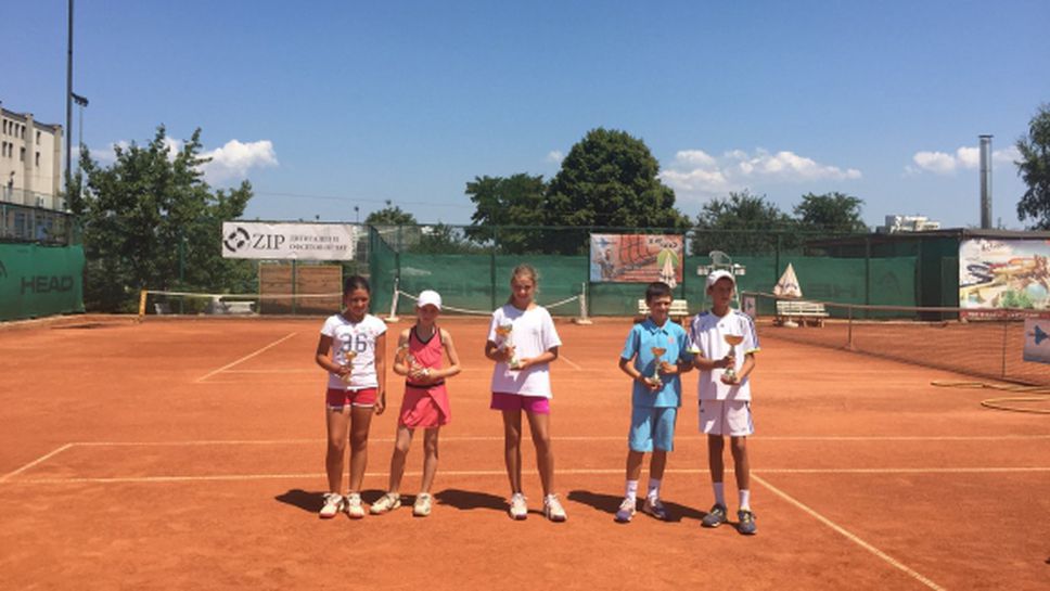 ТК "15-40" проведе турнир от програмата "Тенисът – спорт за всички"