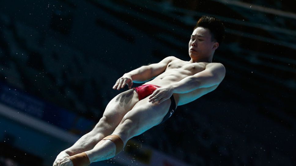 Китаец стана световен шампион по скокове във вода от еднометров трамплин