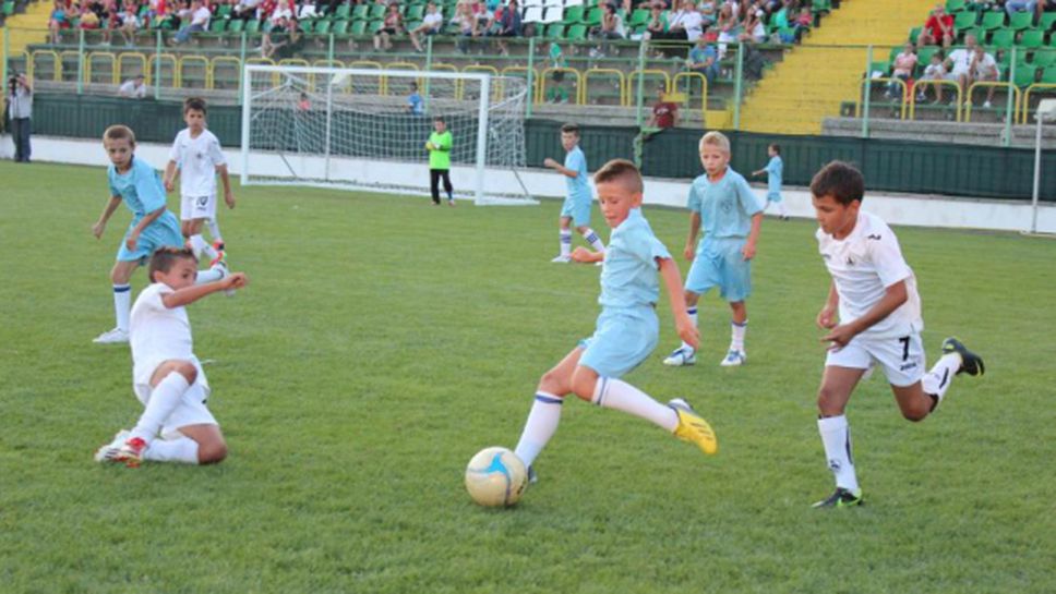 За 6 дни Благоевград става Балканска спортна столица по  футбол за деца