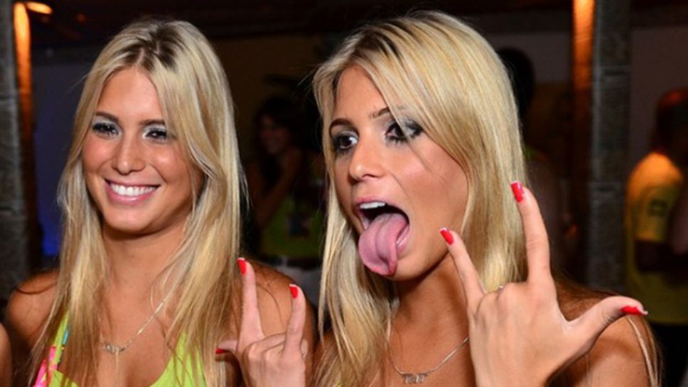 Ах, тези секси плувкини!