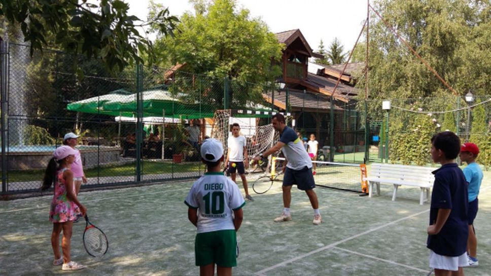 "Тенисът – спорт за всички" в… Банкя