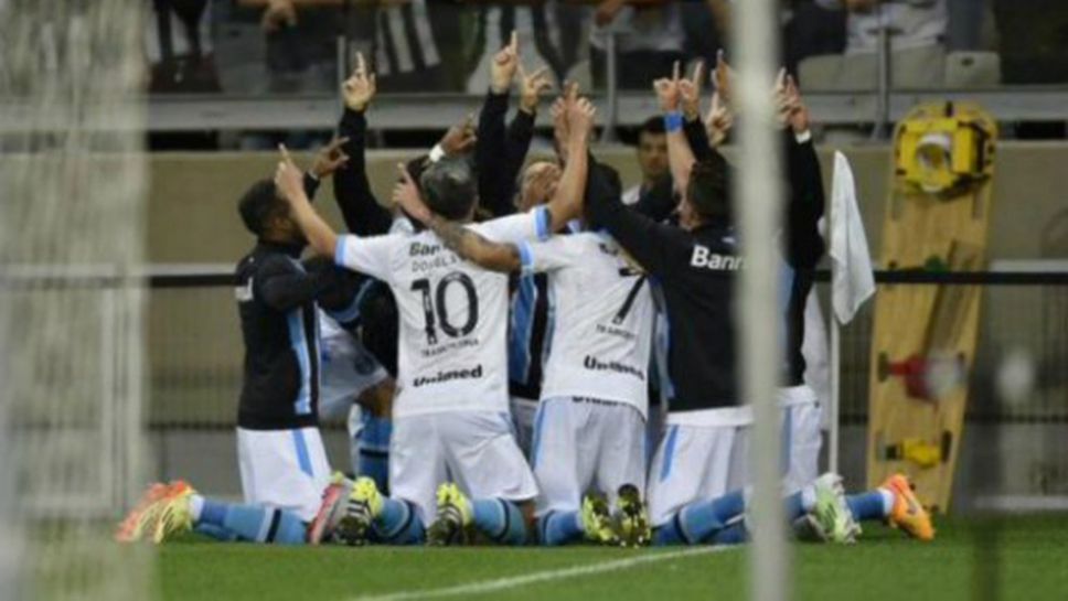 Гремио свали Атлетико Минейро от върха в Бразилия