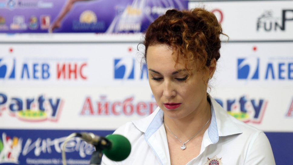 Мария Петрова благодари на публиката в "Арена Армеец", доволна е от представянето на българските гимнастички