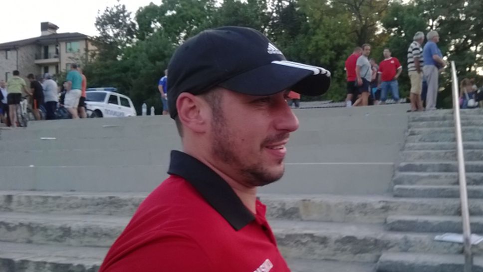 Иван Божидаров: Не отстъпвахме на Загорец, съдията повлия сериозно на мача