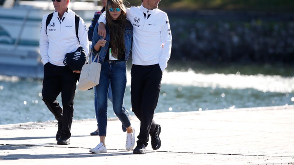 Бътън се тревожи за сигурността си