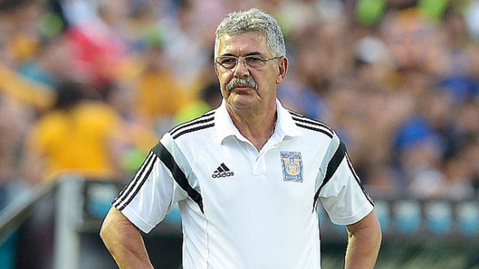 Бразилец поема временно националния отбор на Мексико