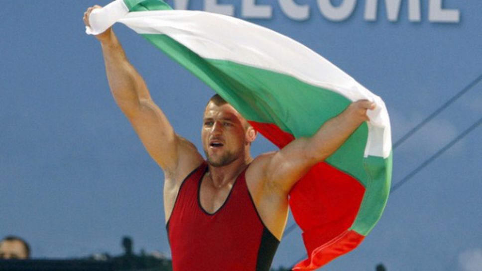 България с двама световни шампиони на тепиха в първия ден във Вегас