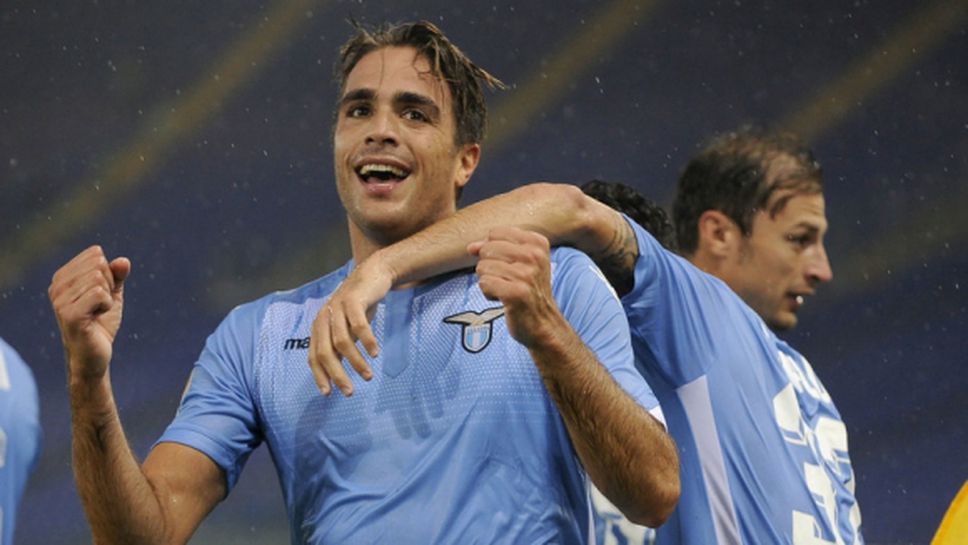 Дупка в Милан изригна с два гола за Лацио при потоп в Рим