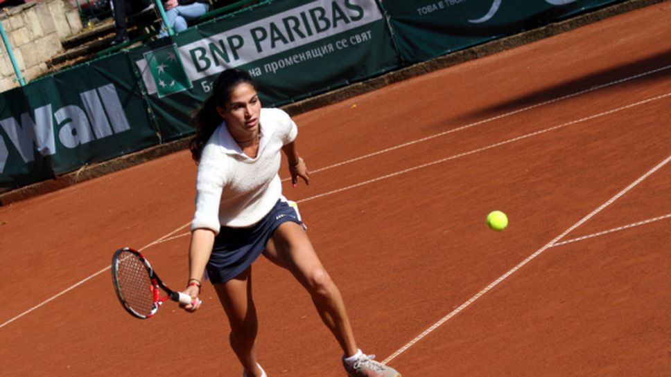 Две българки преодоляха първия кръг на международния турнир по тенис в Добрич