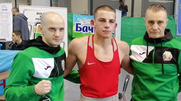 Венсан Киркоров отпадна на осминафиналите на ЕП по бокс до 22 години