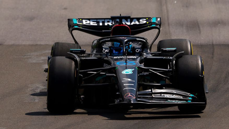 Мерцедес: Отпадането на Ръсел не е свързано с катастрофата