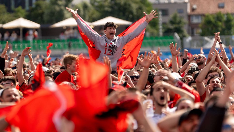 Полицията в Хамбург се забавлява с феновете на Албания