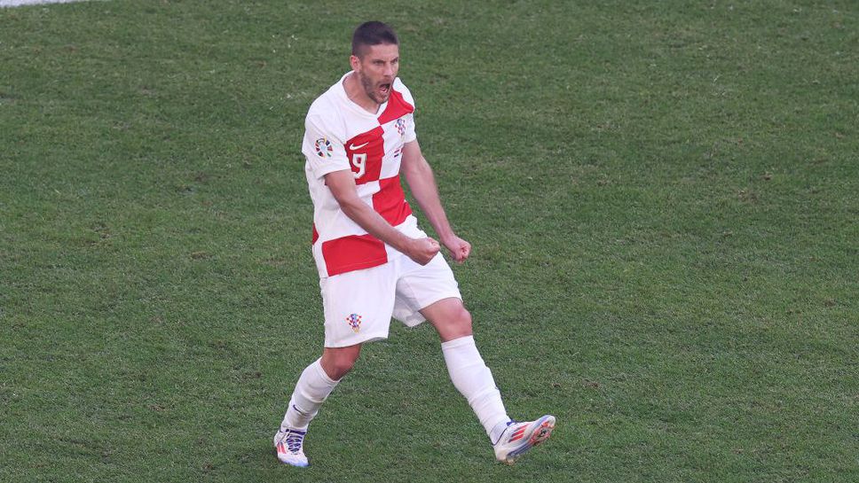 Рожденик грабна приза за играч на мача на Хърватия - Албания