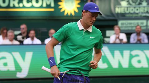 Яник Синер отпадна още във втория кръг в Хале