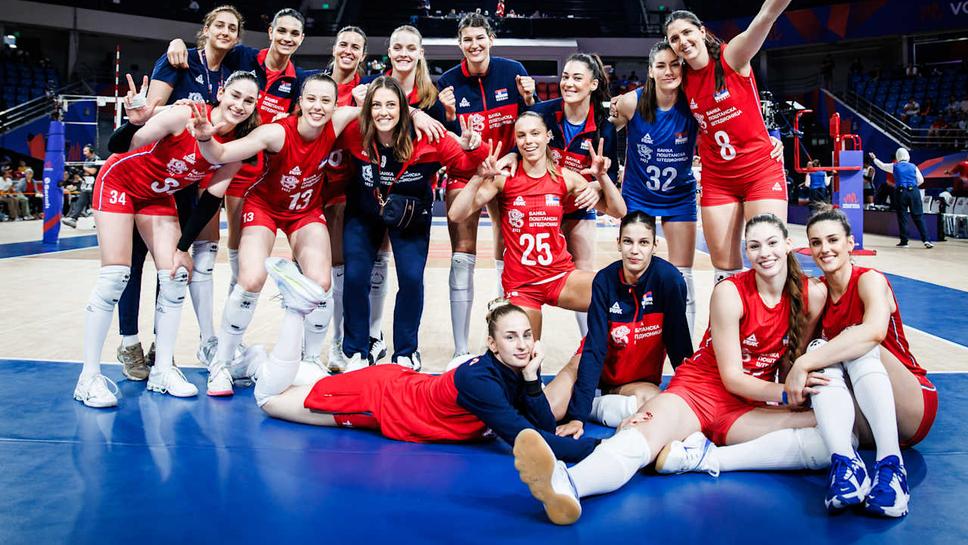 Сърбия с втора победа във VNL