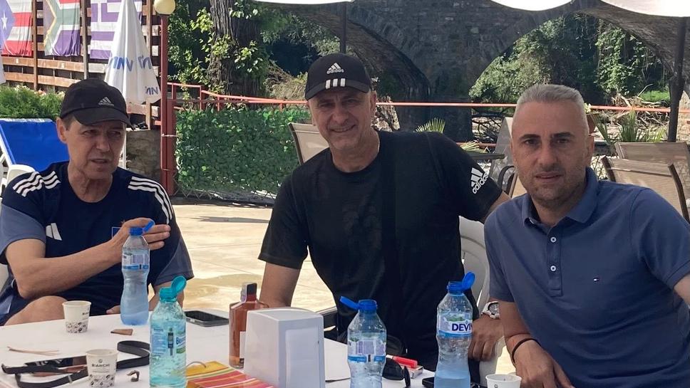 Хубчев, Петев и Вутов на изложба за ловешкия футбол