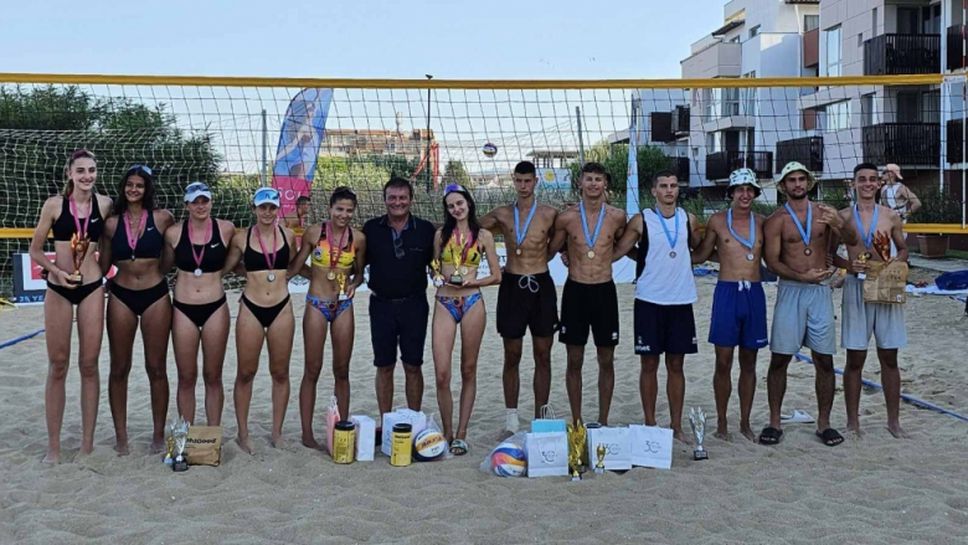 Згуров&Антов и Гавраилова&Гичева спечелиха турнира по плажен волейбол в Бяла U20