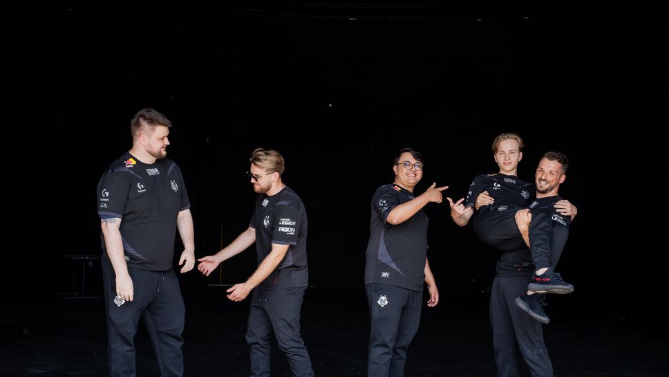 G2 стана първият полуфиналист на Мондиала