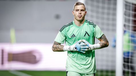  Два клуба от Нидерландия още веднъж пратиха хора за Вуцов 