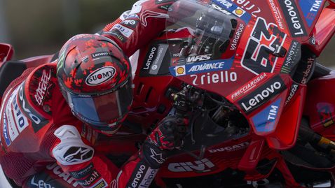  Баная мина през пъкъла на Q1 и завоюва полпозишъна в Чехия 