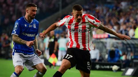 Минчев с гол при изненадваща победа на Краковия срещу Лех