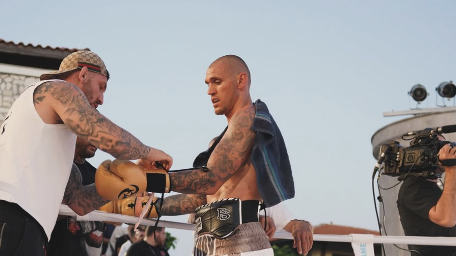 Кристиян Димитров с доминация над сърбин на Max Fight 62