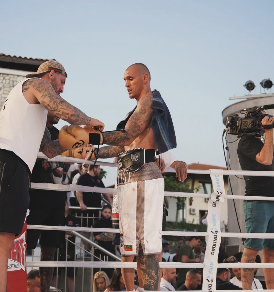 Кристиян Димитров с доминация над сърбин на Max Fight 62