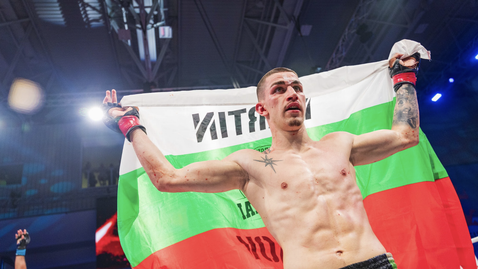 Мартин Петков пусна кръв, но си извоюва победа на MAX FIGHT 66