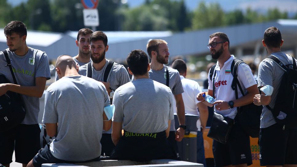 Мъжките национали заминаха за Украйна преди Евроволей 2021