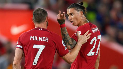  Луис Суарес приказвал с Дарвин Нунес за аления картон 