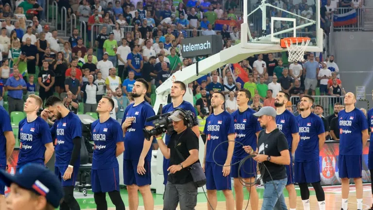 Националният отбор на Сърбия по баскетбол се завърна на пътя