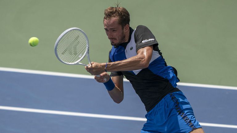 Световният номер 1 в тениса Даниил Медведев се класира за