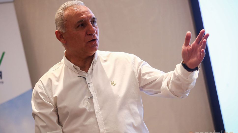 Стоичков надъха юношите на ЦСКА - София за ШЛ