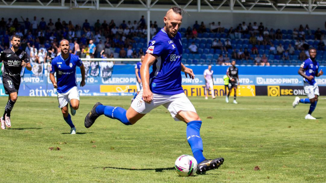 Стивън Петков с гол при труден успех на Фейрензе