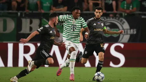 Екзекуторът на Лудогорец на колене пред Карабах