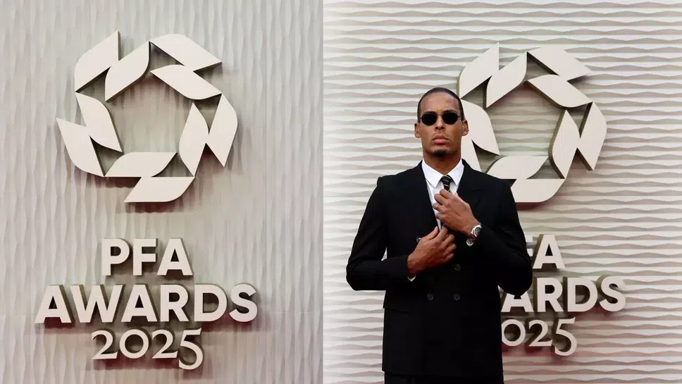 Тази вечер на бляскава церемония в операта на Манчестър се