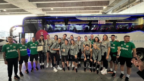 Волейболните националки пристигнаха в Тайланд